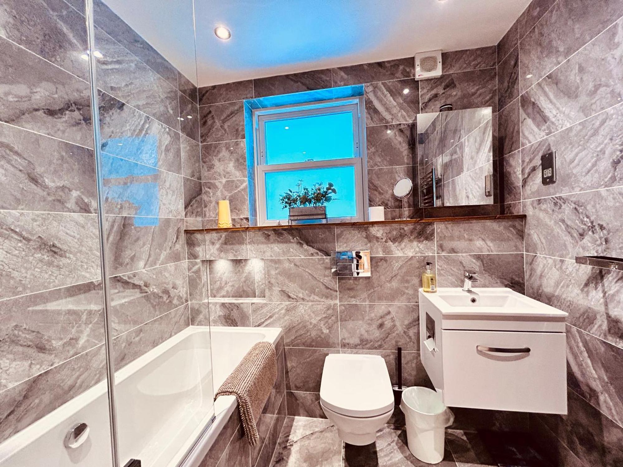 Stunning Spacious B.Apt. Slps.4 Лондон Экстерьер фото